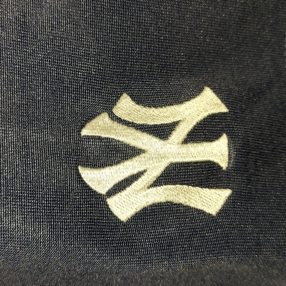 Nike Light Blue Yankees Half-Zip Pullover - Picture 4 of 11